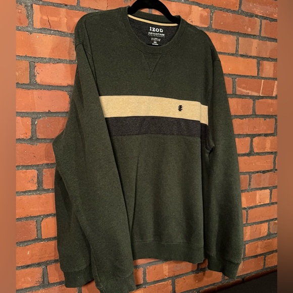 IZOD Advantage Performance Colorblock Crewneck Sweatshirt Green Beige Black XXL - Picture 2 of 6